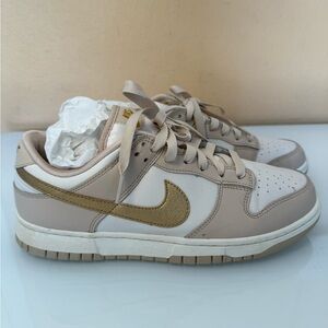Nike Dunk Women’s Gold Beige Cream Sneakers size 9